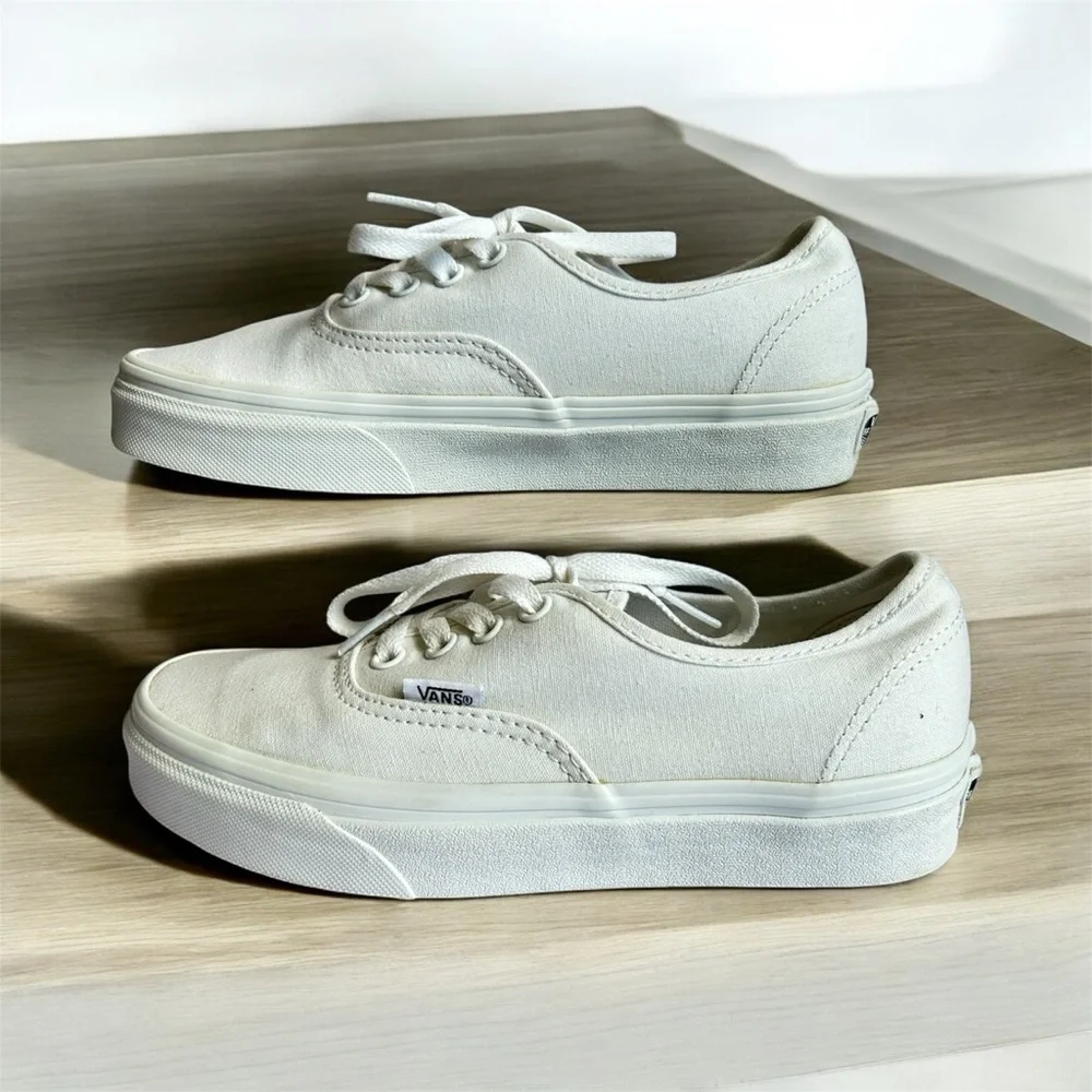 Vans Authentic Skate Women’s Shoe  Size: 5.5 True White - Picture 14 of 14